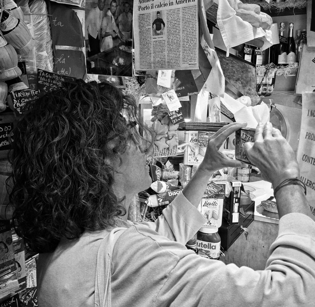 Simona Vitali al lavoro